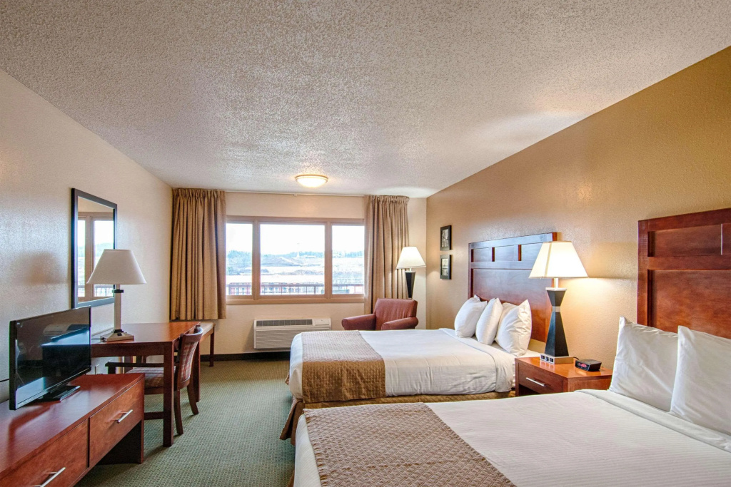 Park Tower Inn — 3