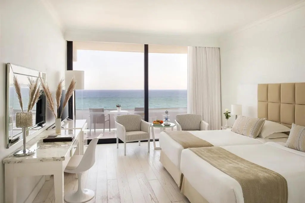 Grecian Bay Hotel - Chambres