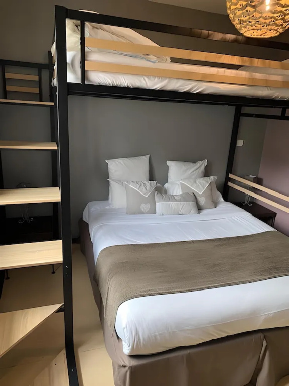 Hotel le president GARE TGV NIMES PONT DU GARD - Chambres