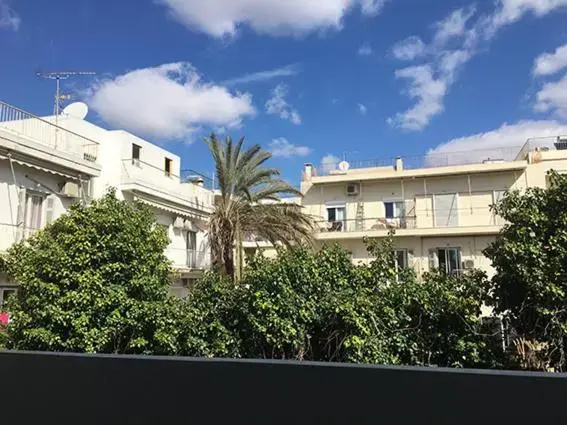Your lovely home in the vibrant center of Athens