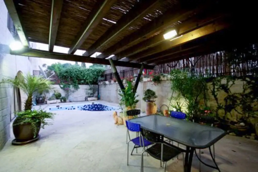 David Village with Pool & Patio