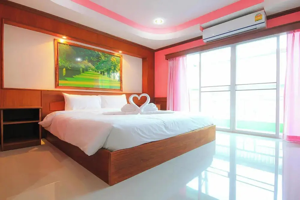 Standard Double room with balcony (full double bed)