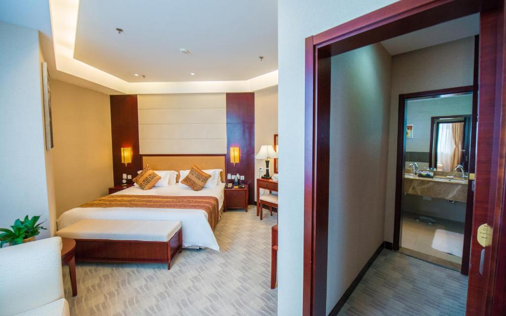 Люкс Business в Пекин Палас Soluxe Hotel Astana