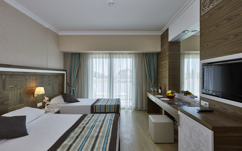 Royal Towers Resort — 3