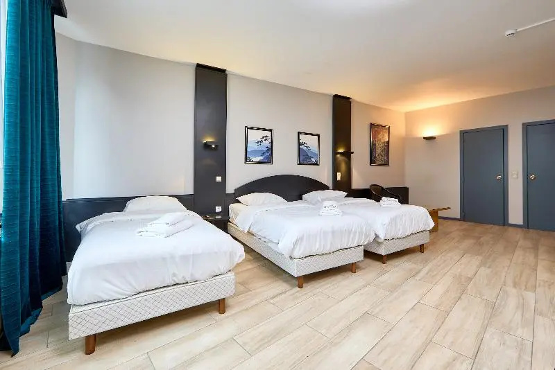 Triple room