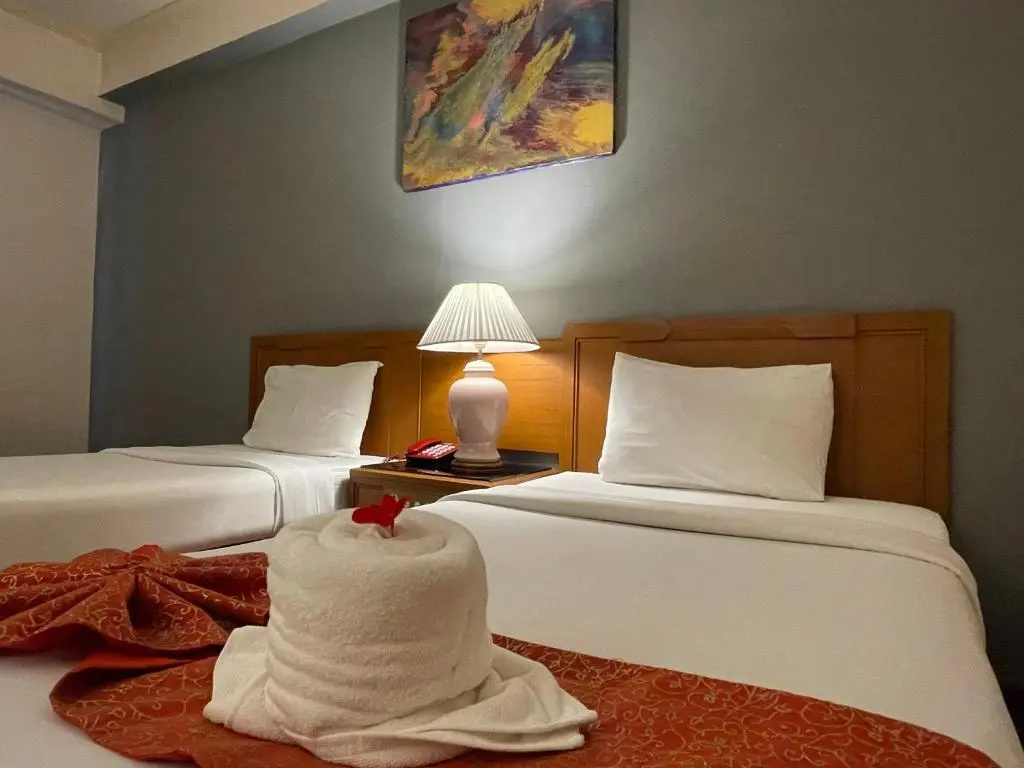 Songphanburi Hotel - Chambres