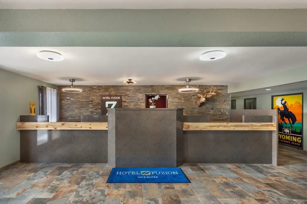 Hotel Fuzion Inn & Suites — фото 2