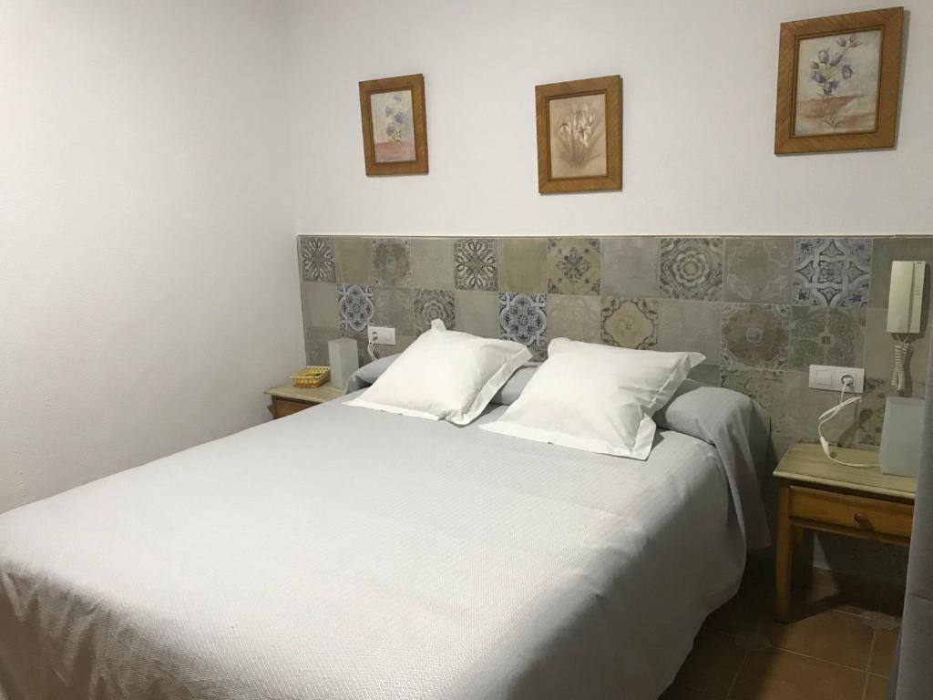 Hostal Canalejas by null