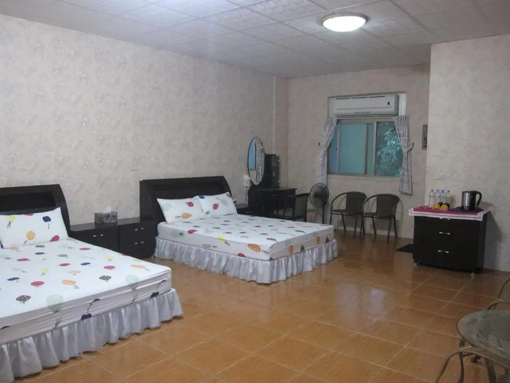 Standard Quadruple room with mountain view