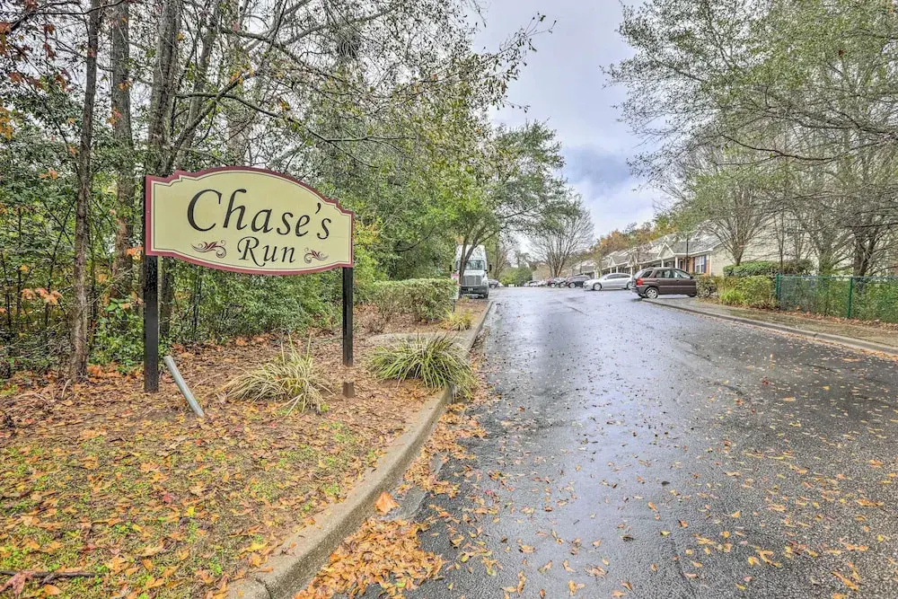 Tallahassee Townhome 4 Mi to College Town!