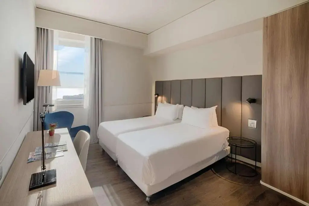 Standard Single room with city view