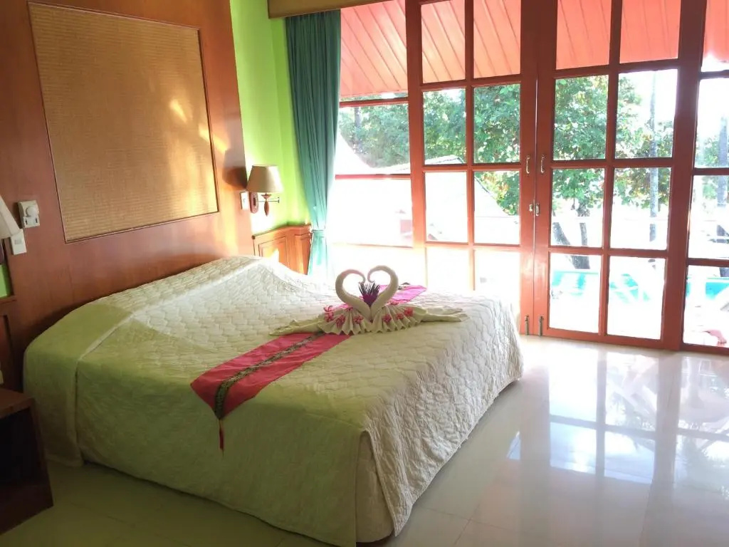 Deluxe Double room with sea view full double bed