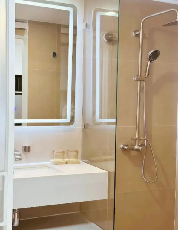 Standard Single room with balcony and with pool view (single bed)