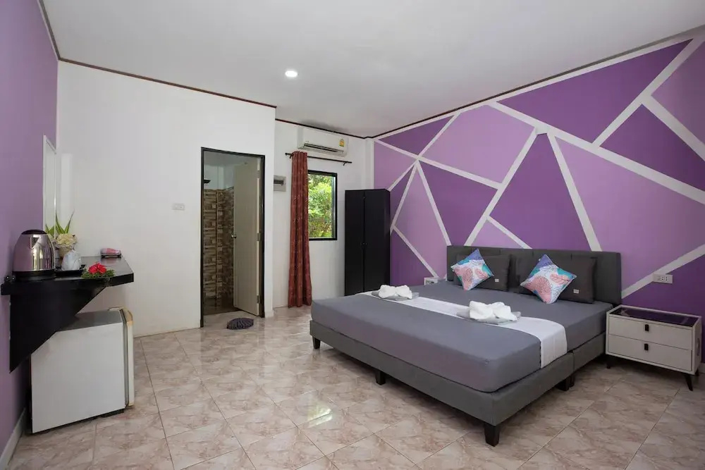 Bungalow with balcony
