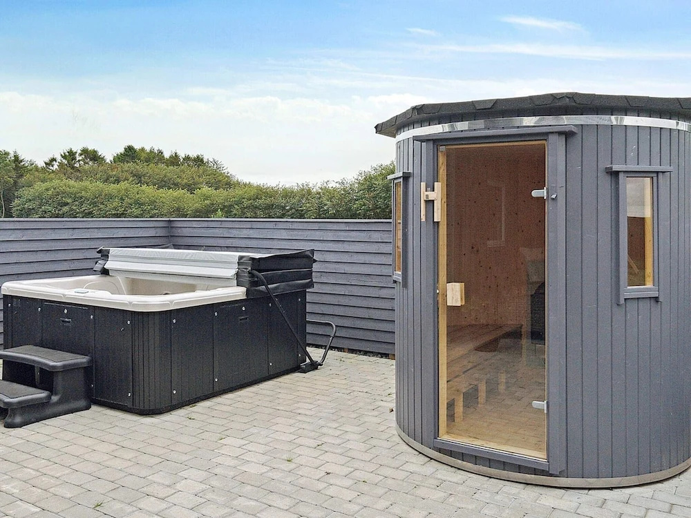 5 Star Holiday Home in Borkop