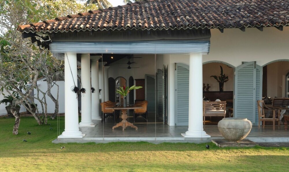 If Villa In Unawatuna