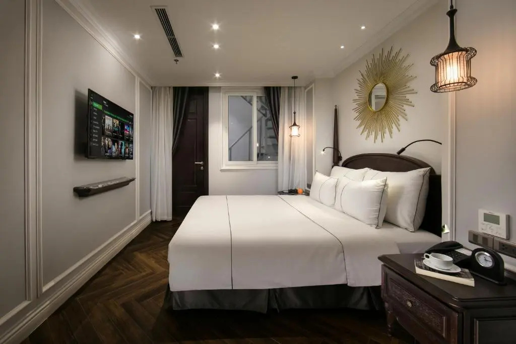 Deluxe Double room (full double bed)