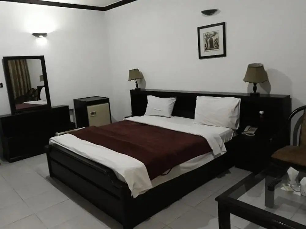Margalla Lodge - Chambres