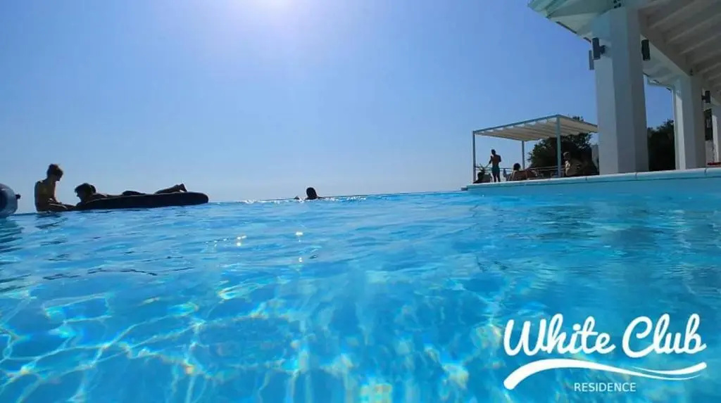 White Club Residence - фото 31