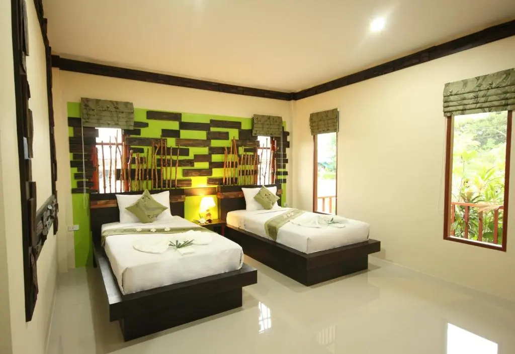 Deluxe Double room with balcony (full double bed)