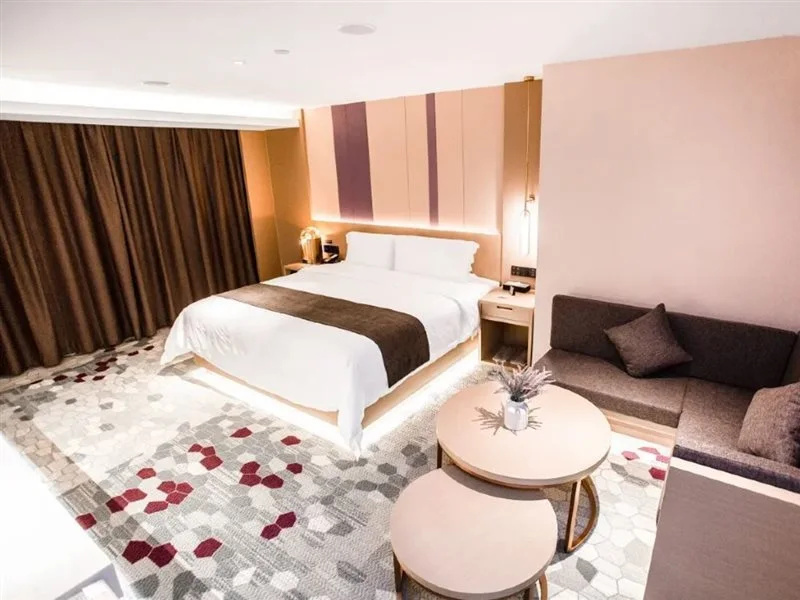 Lavande Hotel (Xi'an Dachaishi Metro Station)