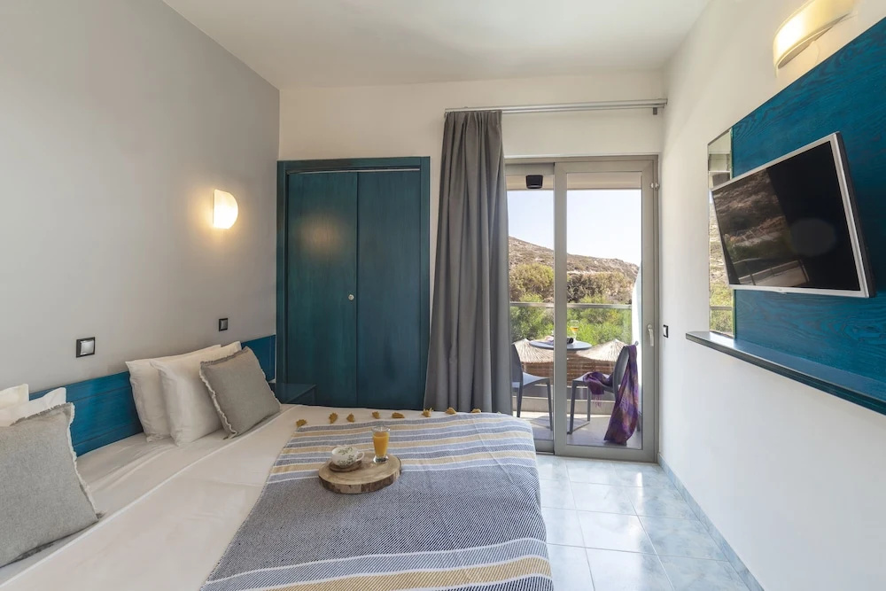 Standard Double room with balcony and with sea view (full double bed)