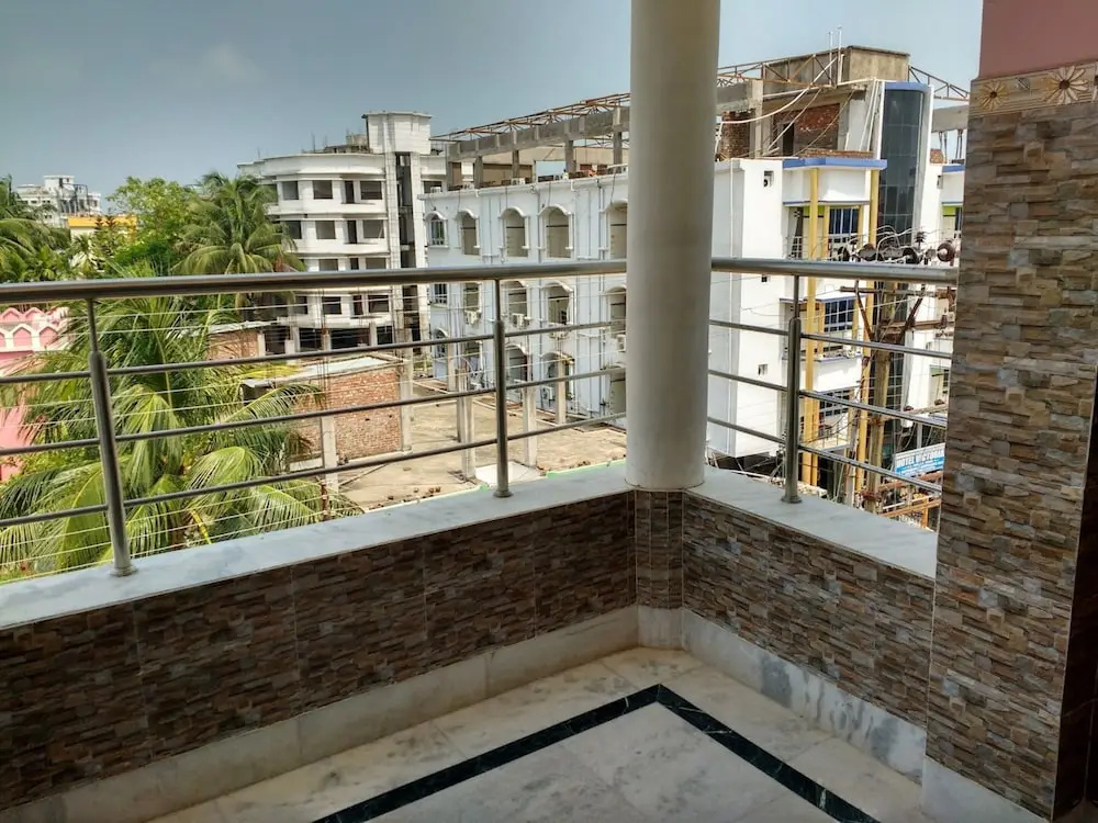 Standard Double room with balcony (full double bed)