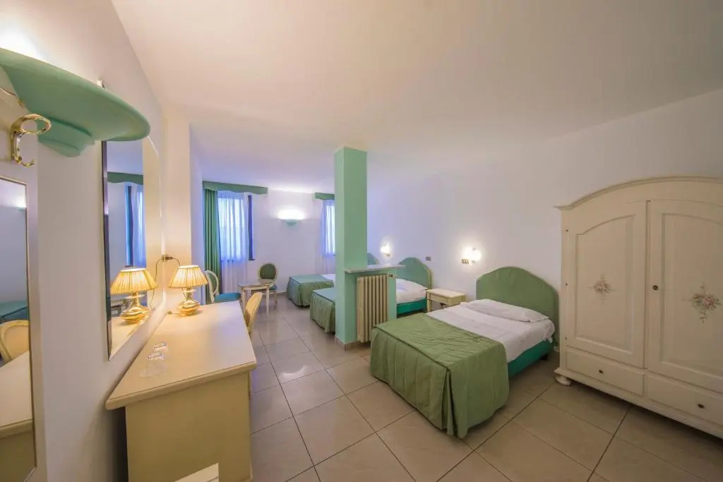 Hotel Ristorante Continental - Chambres