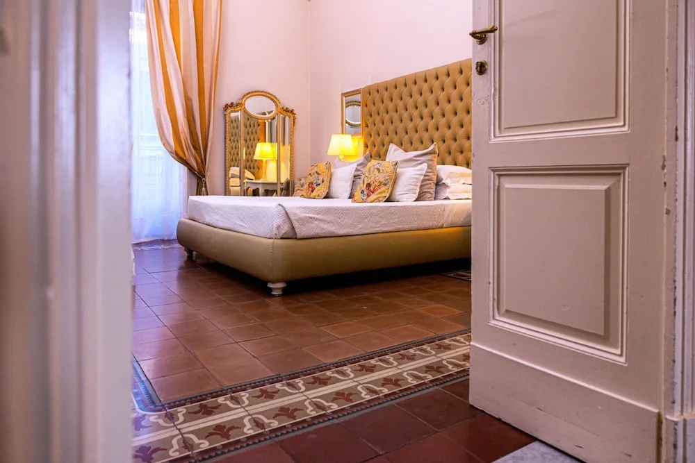 Deluxe Double room with balcony (full double bed)