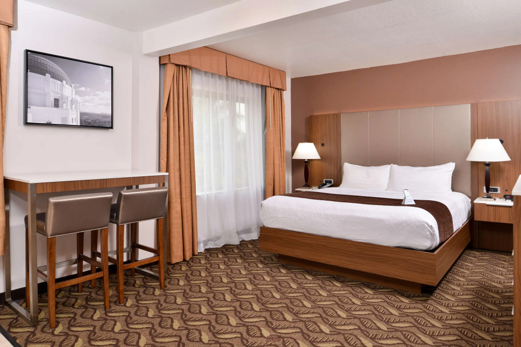 Best Western Airport Plaza Hotel – LAX  Airport LA Stadium — фото