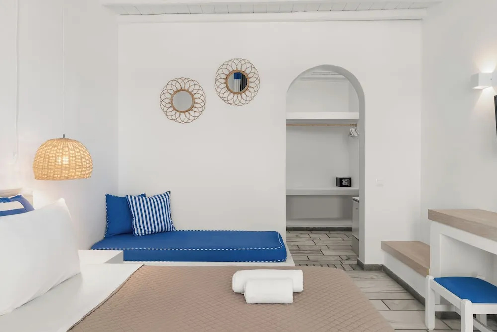 Standard Zimmer mit Blick auf den Innenhof, Bild 4 von 5