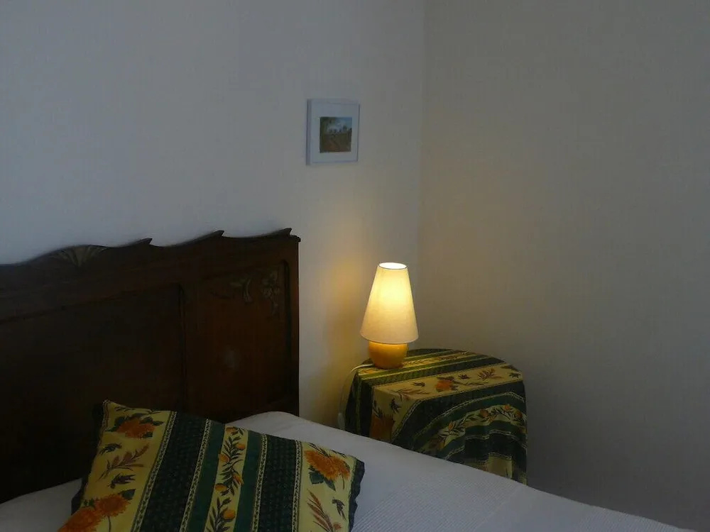 Voir la photo 2 — Le Cadran Solaire