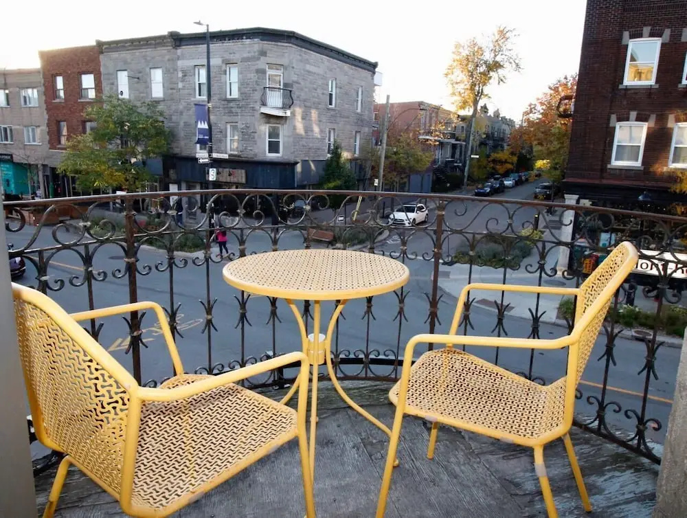 Chez Mont Royal Apartments