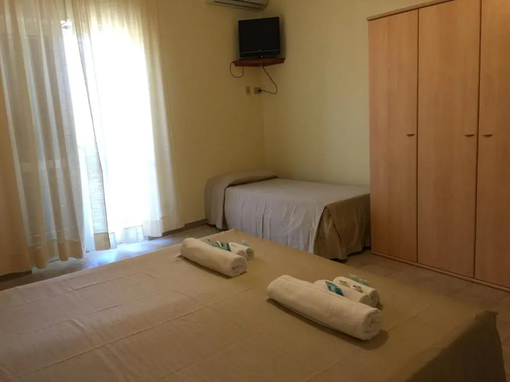Triple room