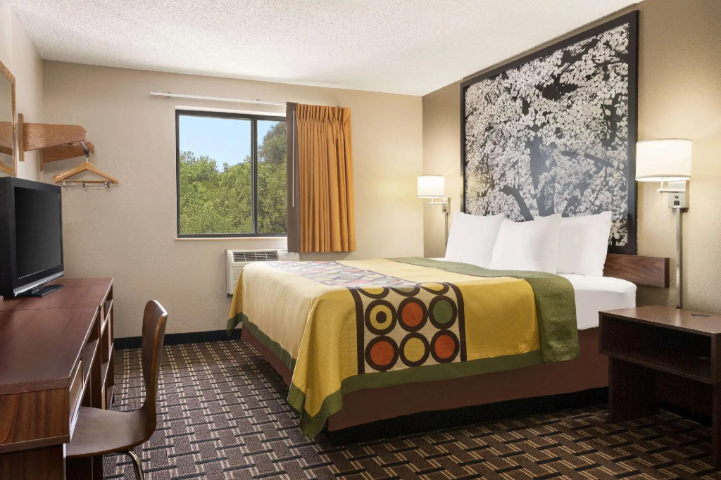 Quadruple Suite