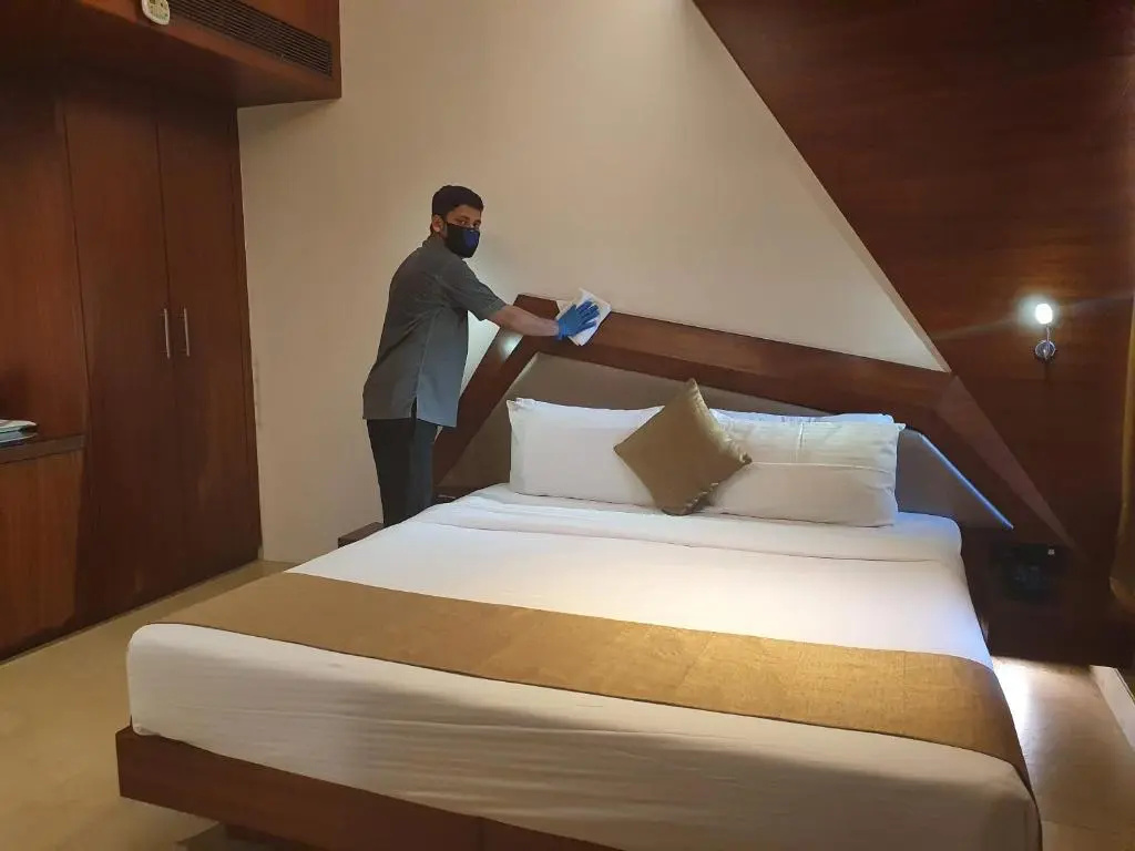 Deluxe Double room (full double bed)