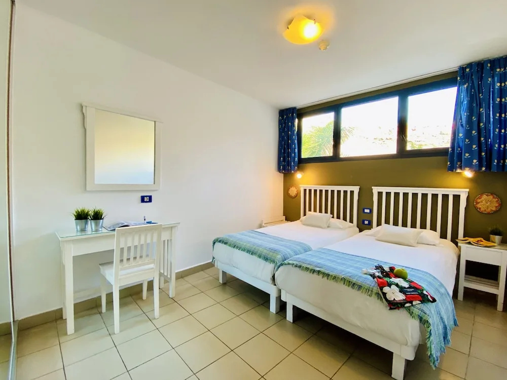 1 Bedroom Apartment with balcony
