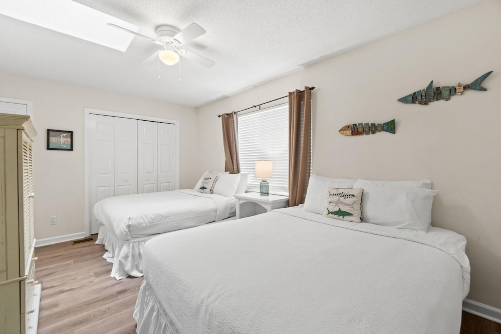 Woodland Shores Beach Resort by Panhandle Getaways - Chambres