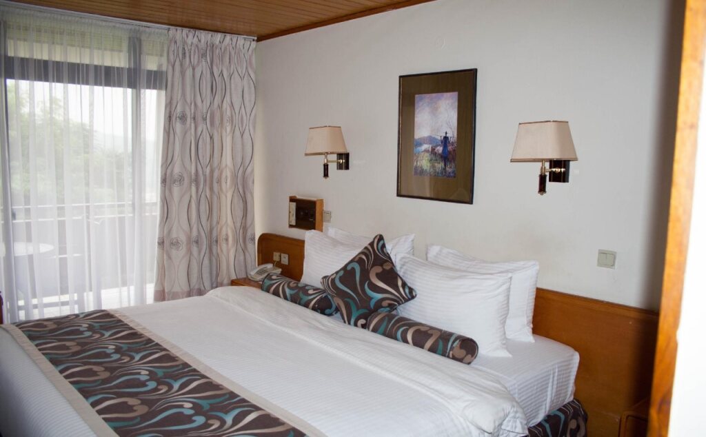 Volta Hotel Akosombo by null
