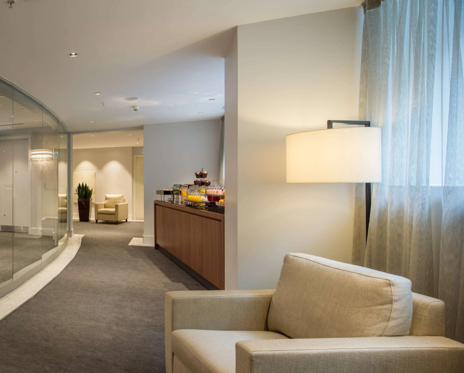 Lobby & Reception