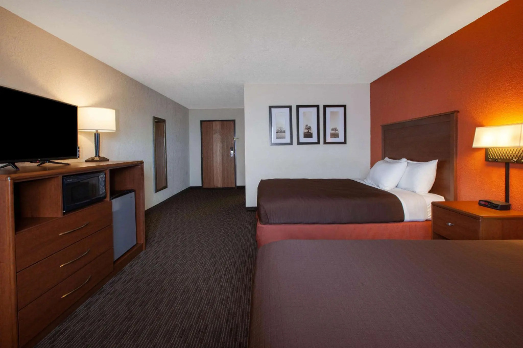 Deluxe Quadruple room with lake view
