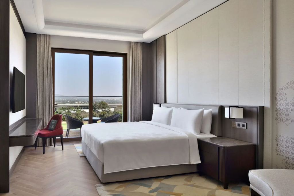 JW Marriott Bengaluru Prestige Golfshire Resort & Spa - фото 4
