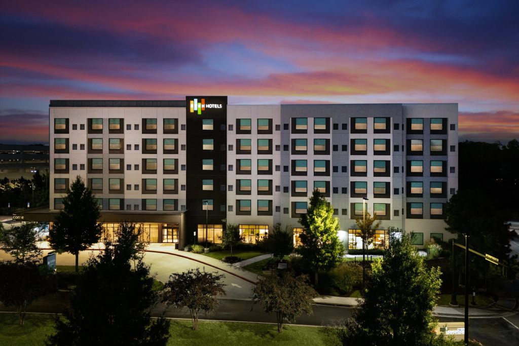 EVEN Hotel Atlanta - Ballpark Area by IHG