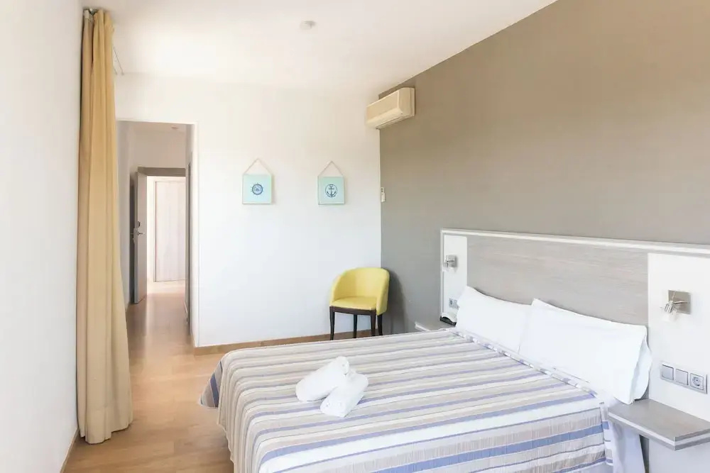 Economy Double room with balcony (full double bed)