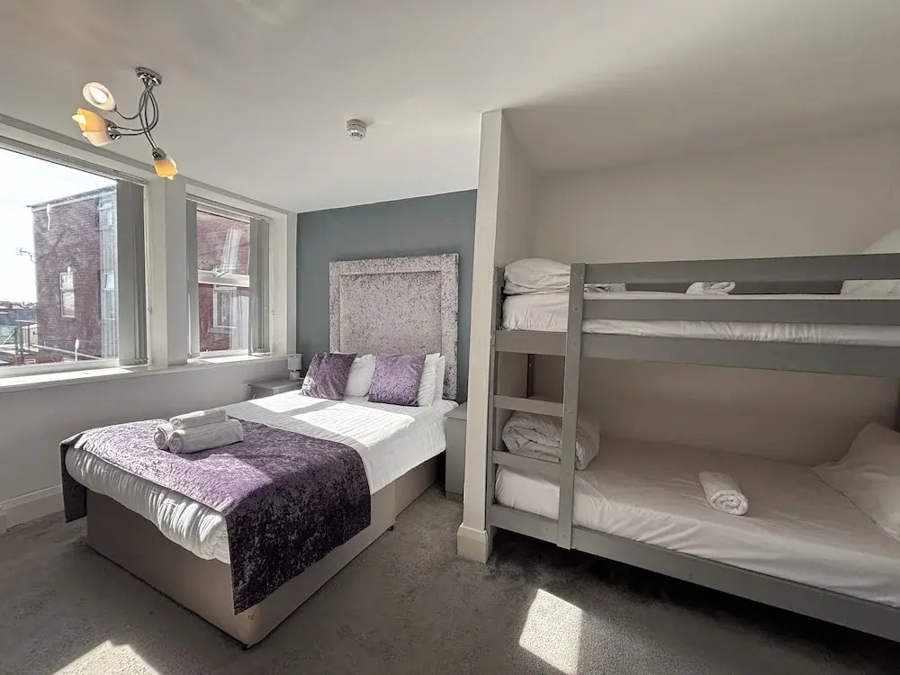 Premier Quadruple room with sea view