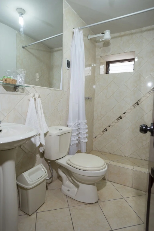 Yucay Plaza Inn - фото 10