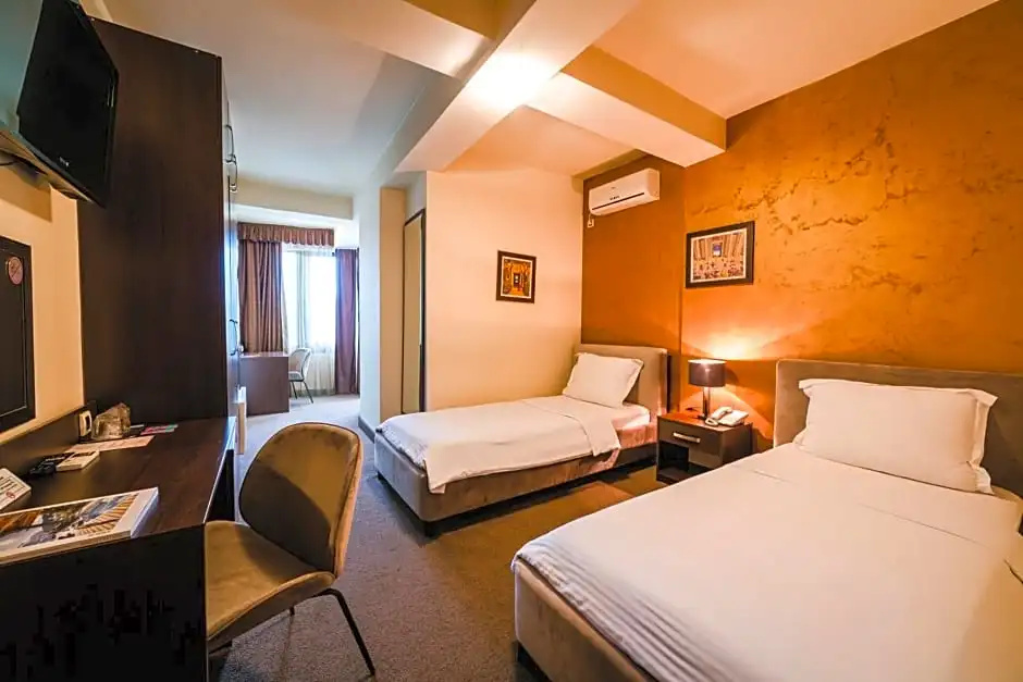 Keto Hotel - Chambres