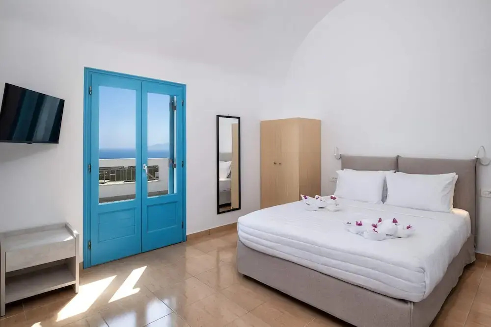Standard Double room with balcony and with sea view (full double bed)