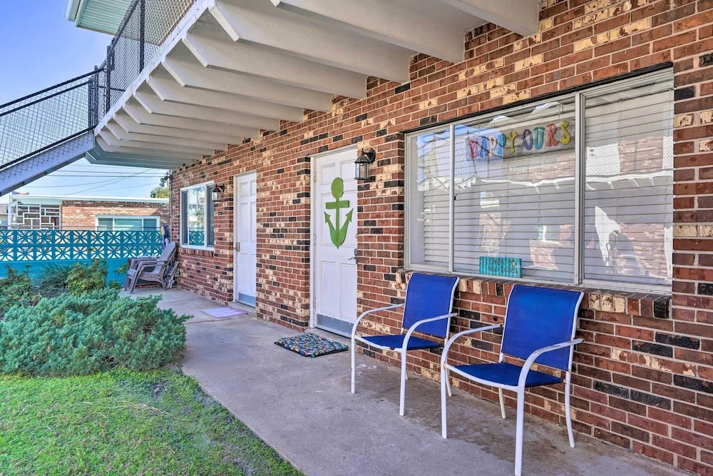 Steps to Public Beach: Panama City Condo w/ Pool