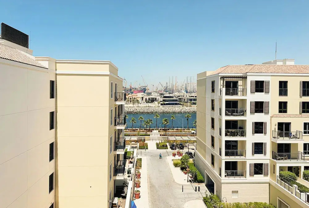 HiGuests - La Rive Classy 2BR & Balcony — фото